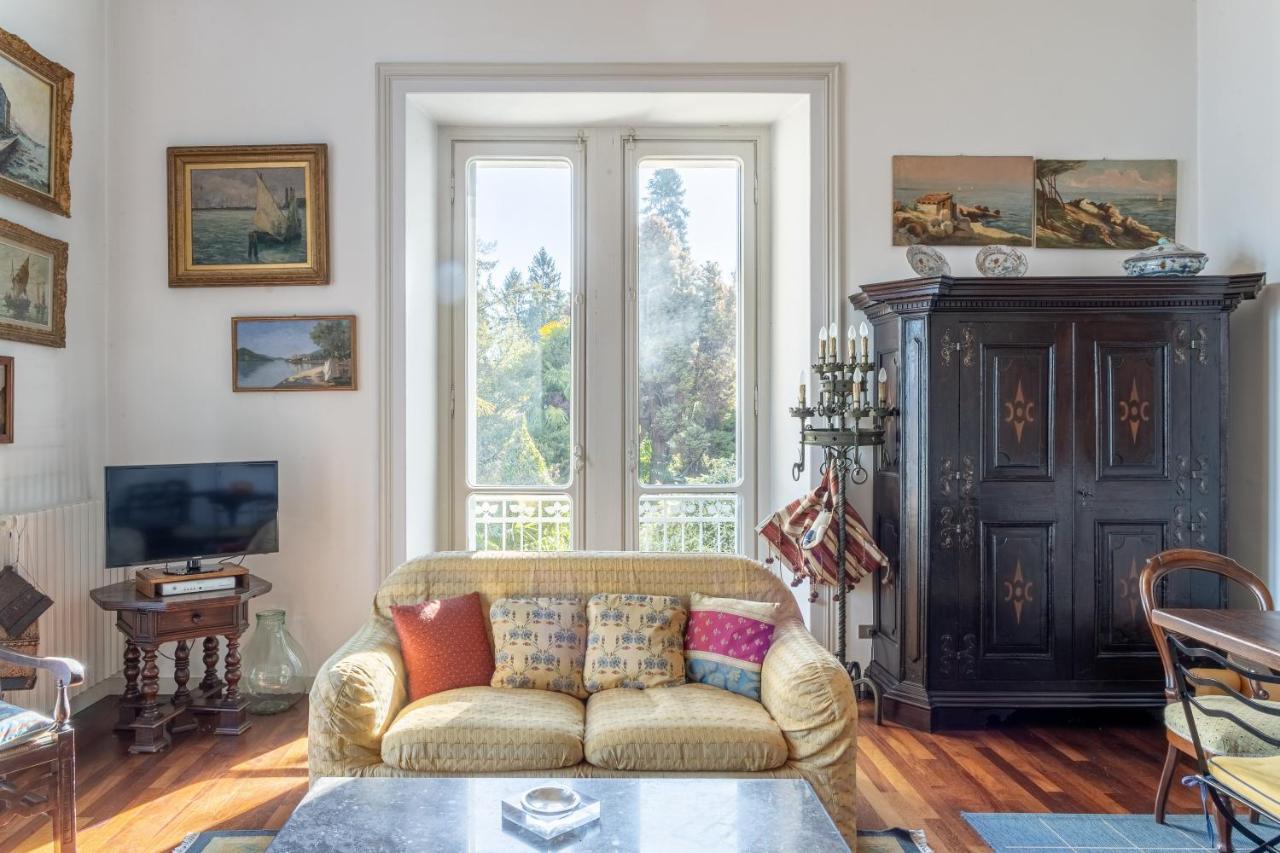 Villa Niobe - Exclusive Lakefront Apartment With Private Beach Stresa Exterior foto