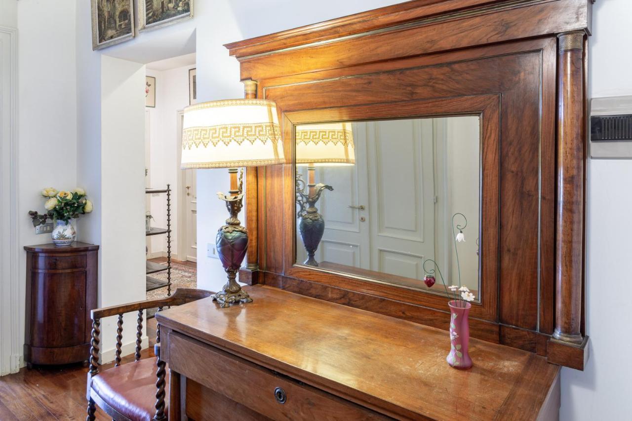Villa Niobe - Exclusive Lakefront Apartment With Private Beach Stresa Exterior foto